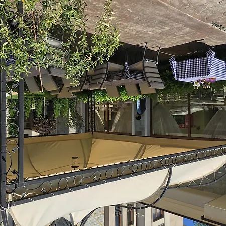Apartman Alexandrovi In Cascadas